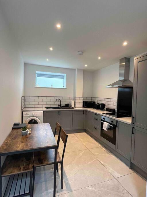 Appartamento Entire Property In Downham Market, Serviced Accomodation Esterno foto